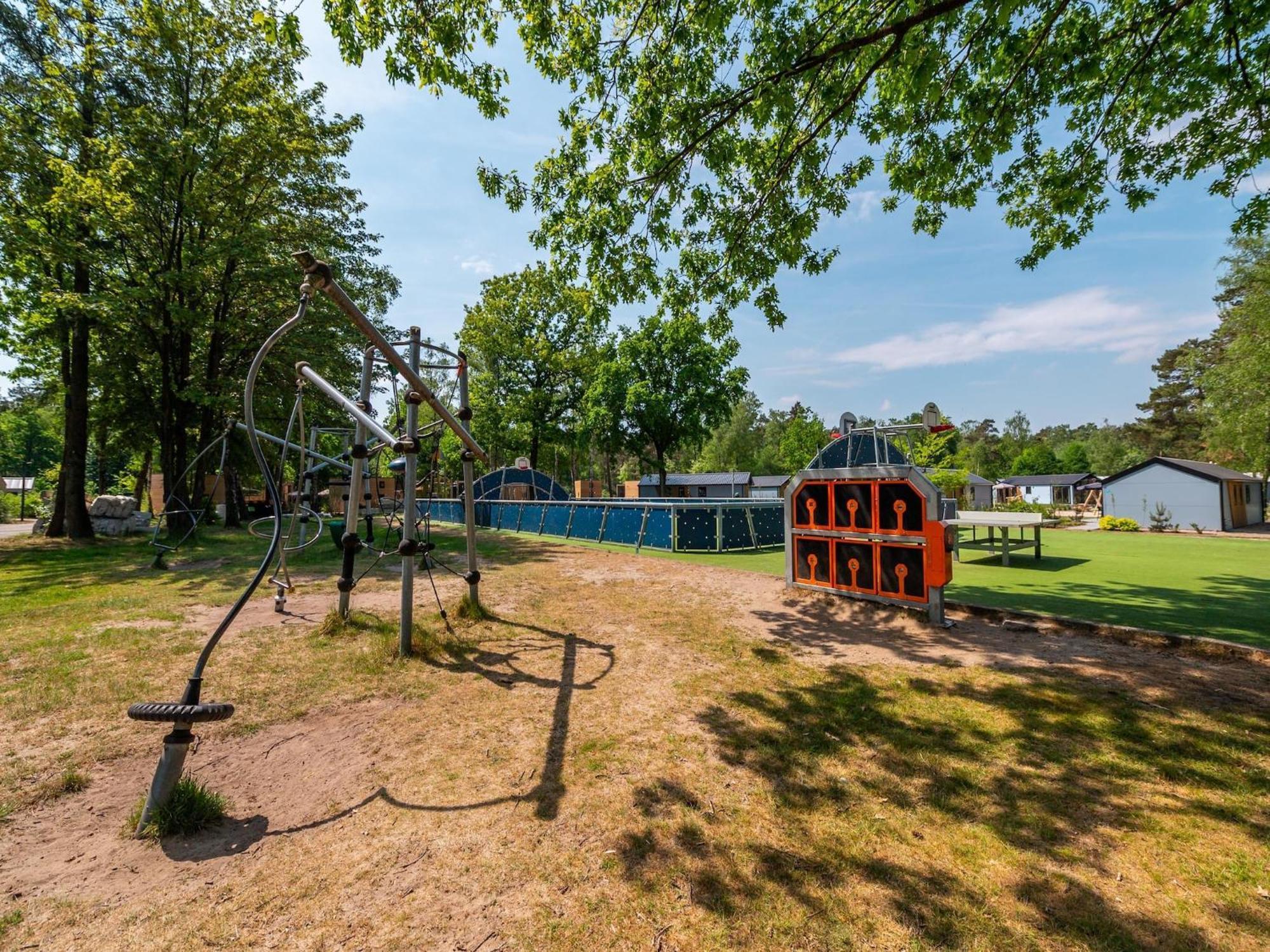 Chalet Well-kept In A Park, Adjacent To The Hoge Veluwe National Park